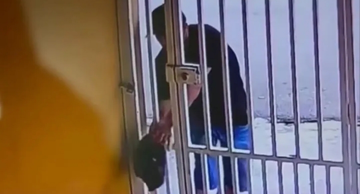 Homem é flagrado furtando encomenda no Jardim Primavera